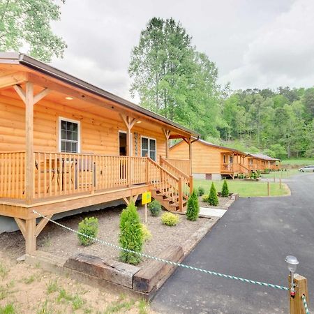 Bears Den Cabin With Porch About 5 Mi To Bryson City! Bagian luar foto